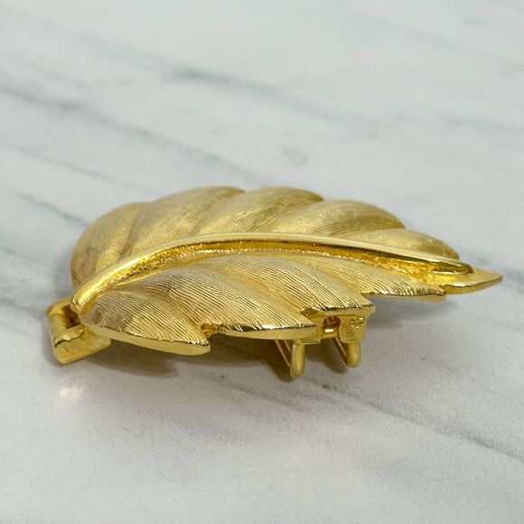 Mimi Di N Vintage 1991 Gold Tone Leaf Belt Buckle Piece - Picture 6 of 12
